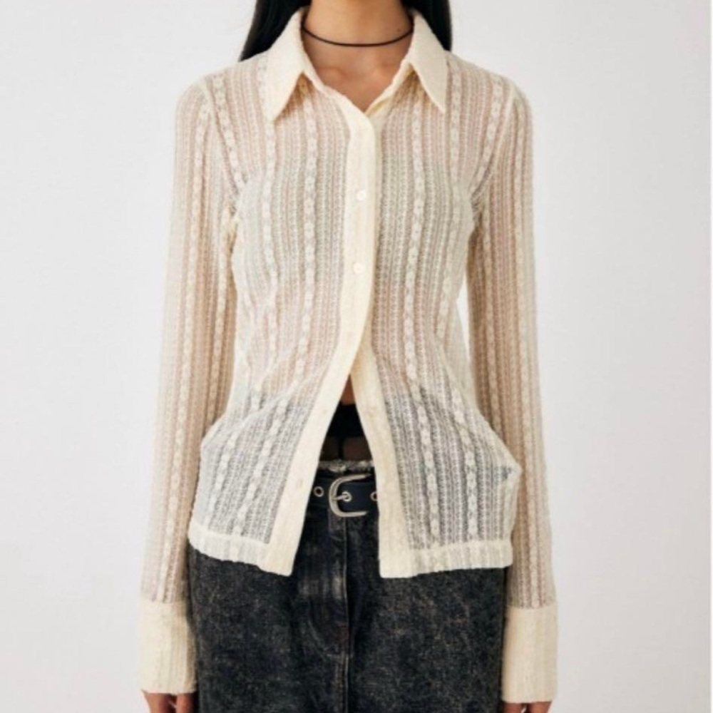 Moussy lace shirt